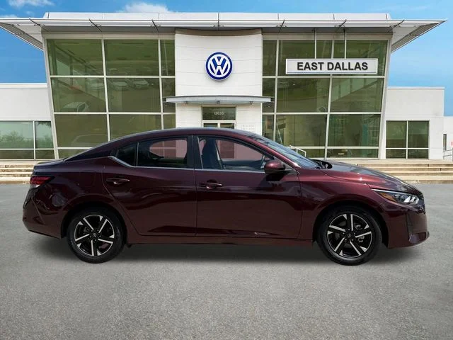 Used 2025 Red Nissan SV image 2