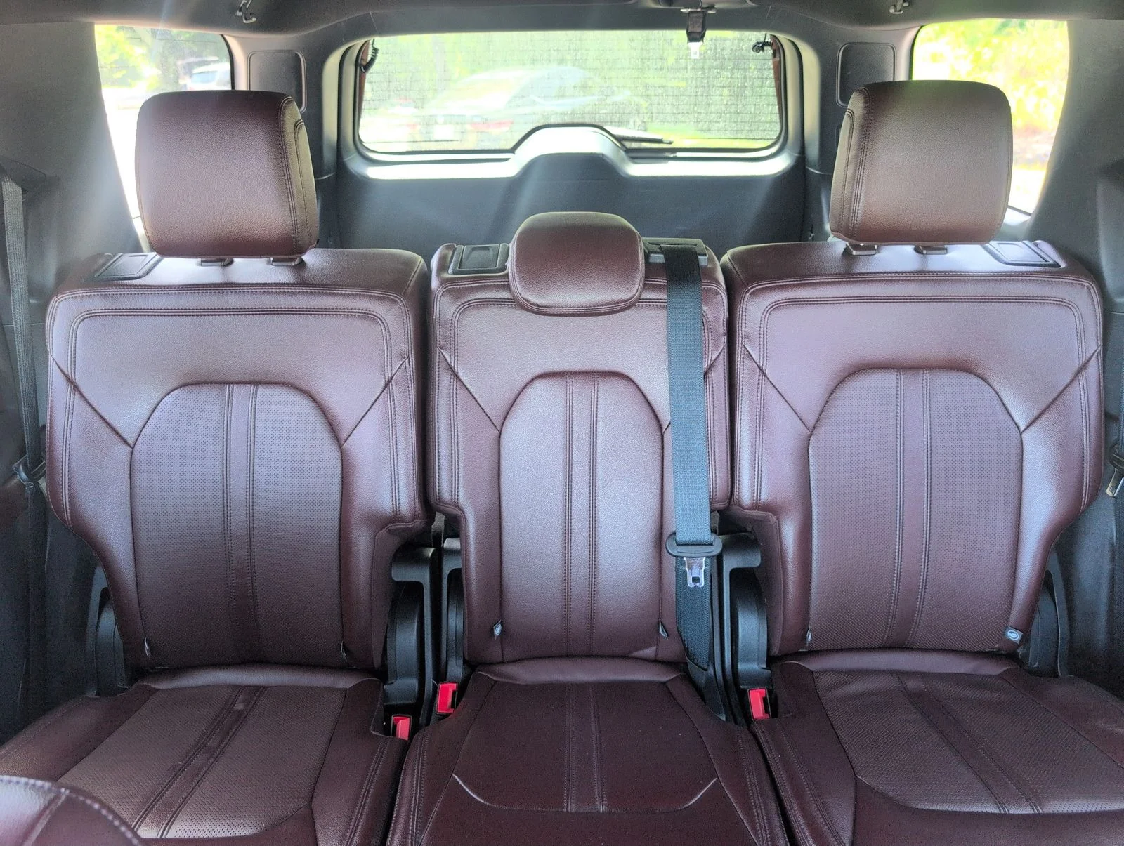 Used 2024 Gray Ford Limited image 28