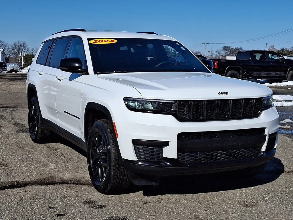 Used 2024 Bright White Clearcoat Jeep Altitude image 2