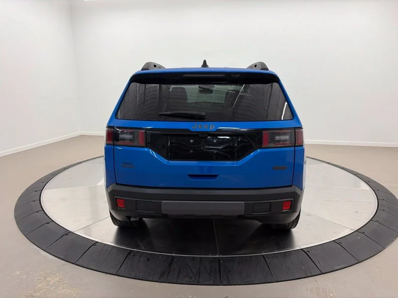 Used 2026 Blue Jeep Overland image 4