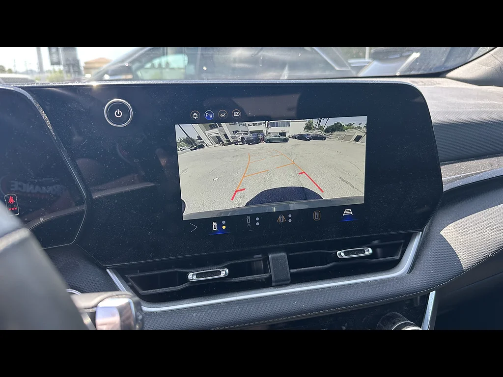 Used 2025 Cacti Green Chevrolet LT image 7