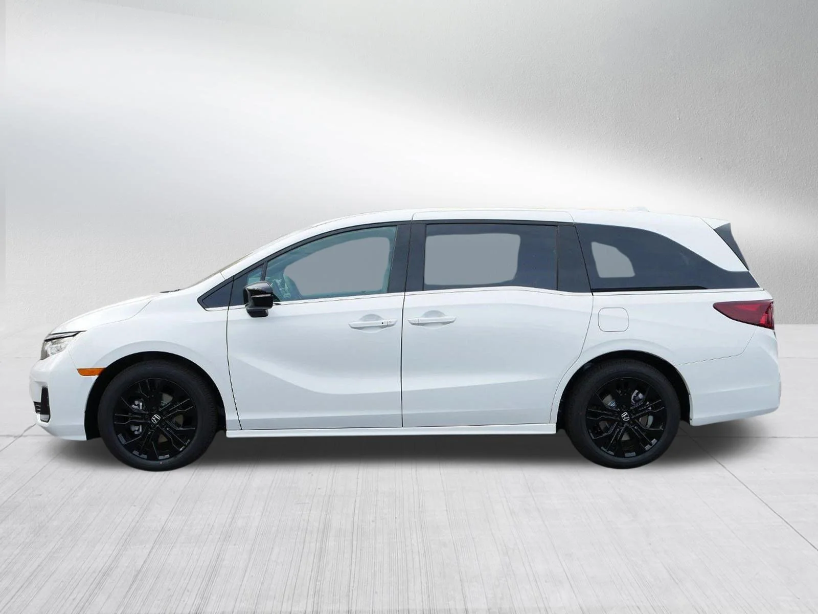 New 2026 Platinum White Pearl Honda Sport-L image 4