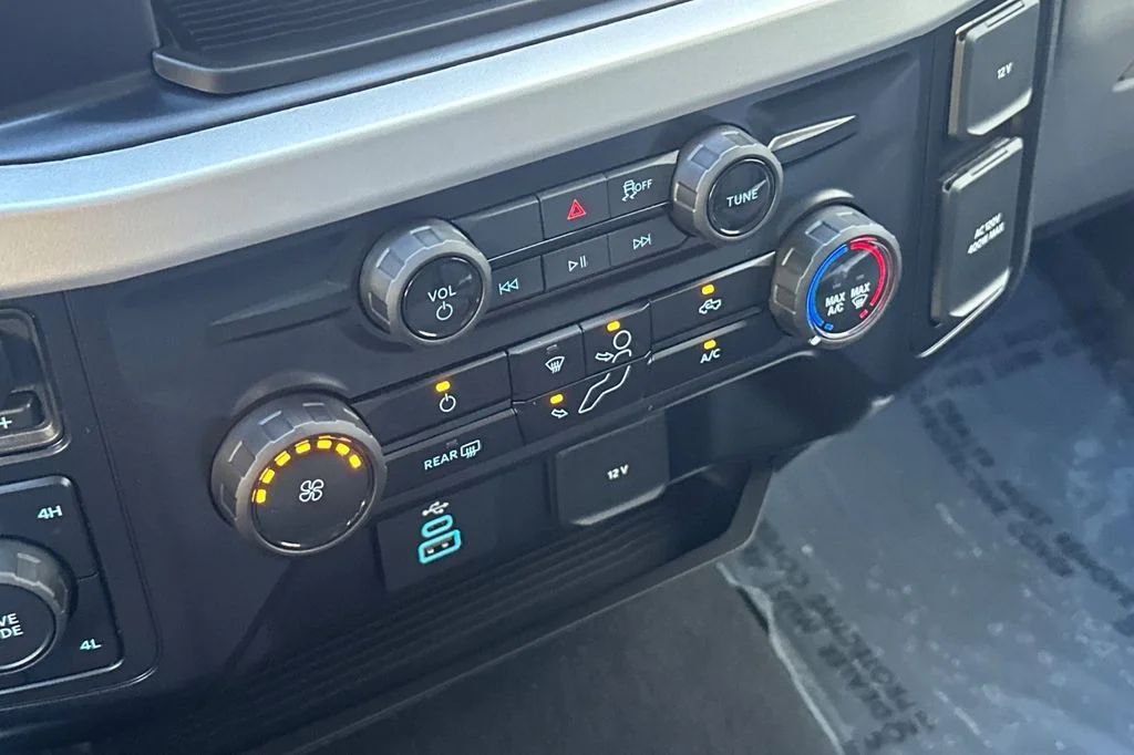 New 2026 Oxford White Ford F-350® XL image 19