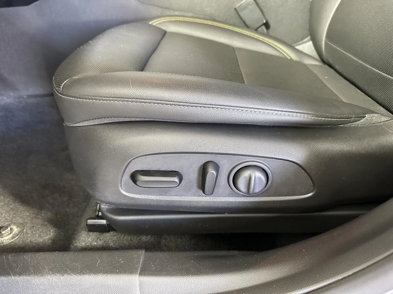 Used 2024 Sterling Gray Metallic Chevrolet ACTIV image 8