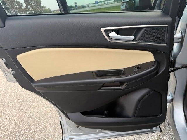 Used 2022 Silver Metallic Ford SEL image 23