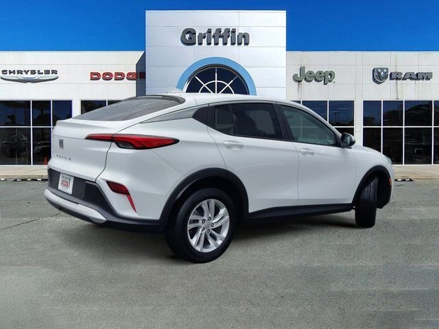 Used 2025 White Buick Preferred image 4