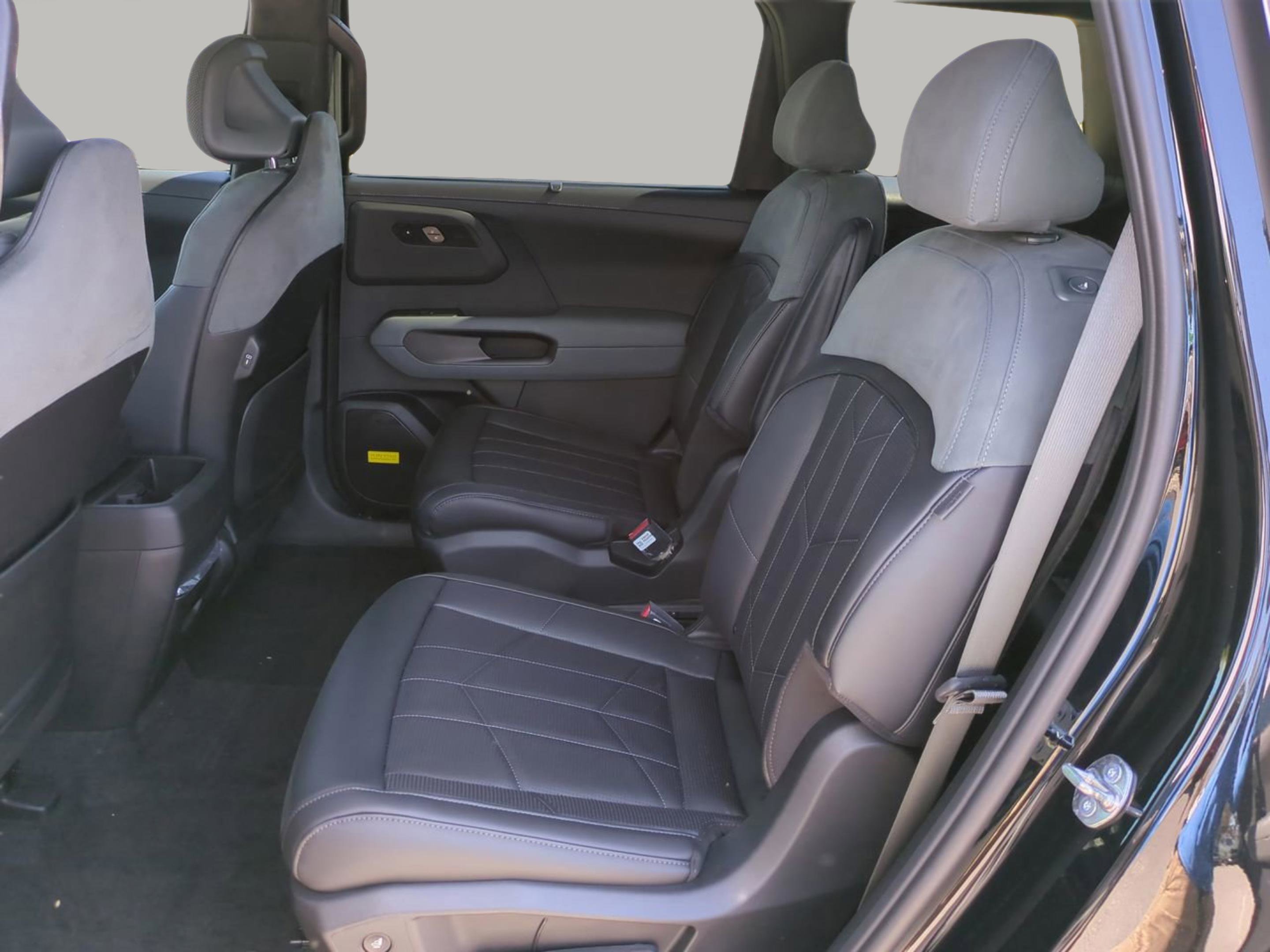 New 2027 Ebony Black Kia X-Pro SX Prestige image 19