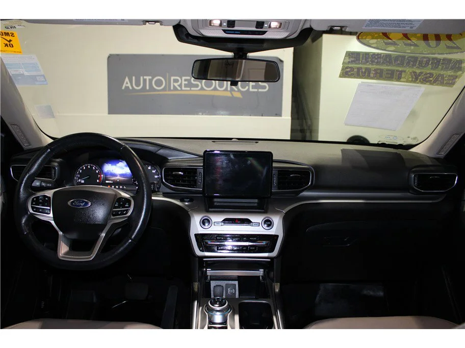 Used 2022 White Ford XLT image 14