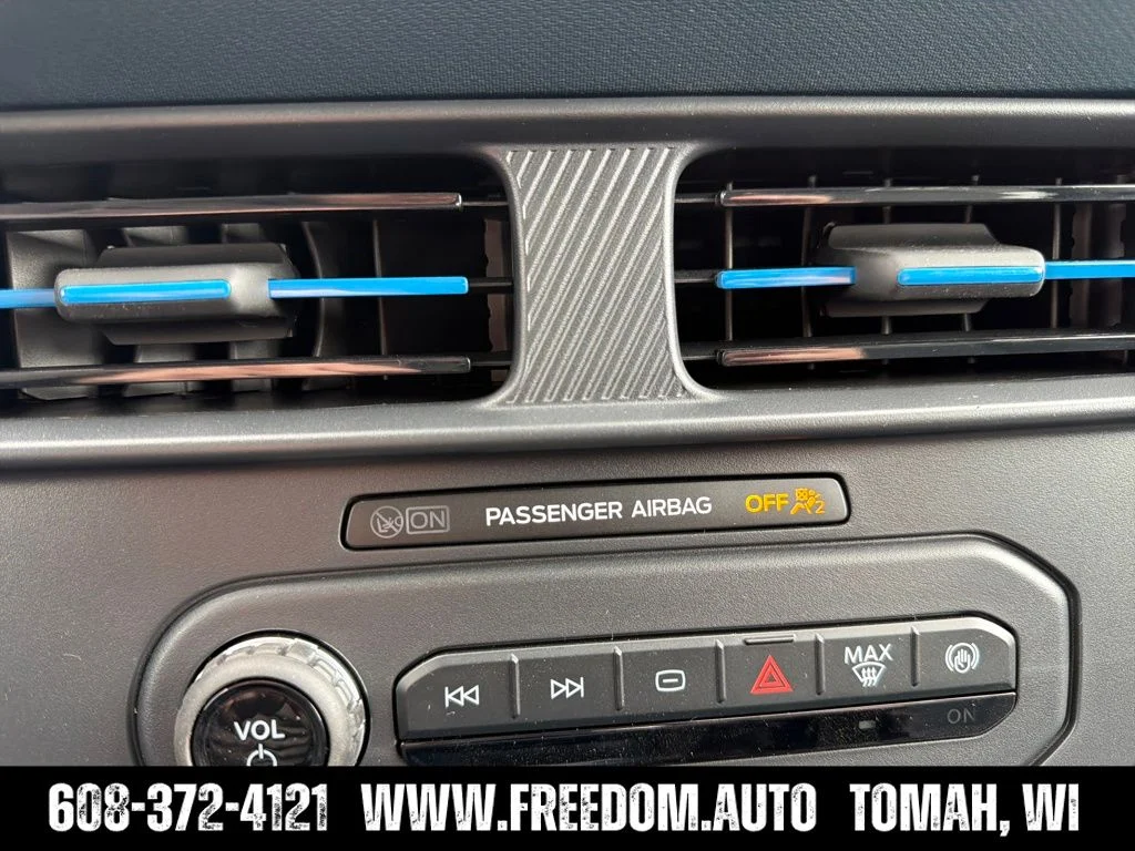 New 2026 Carbonized Gray Metallic Ford XLT image 34