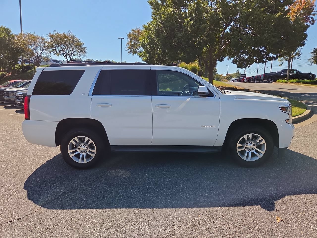 Used 2019 SUMMIT WHITE Chevrolet LT image 9