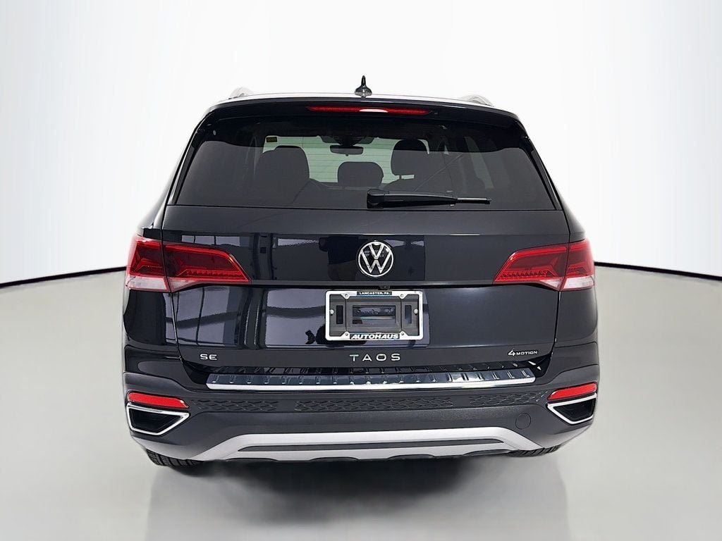Used 2023 Deep Black Pearl Volkswagen SE 4MOTION image 6