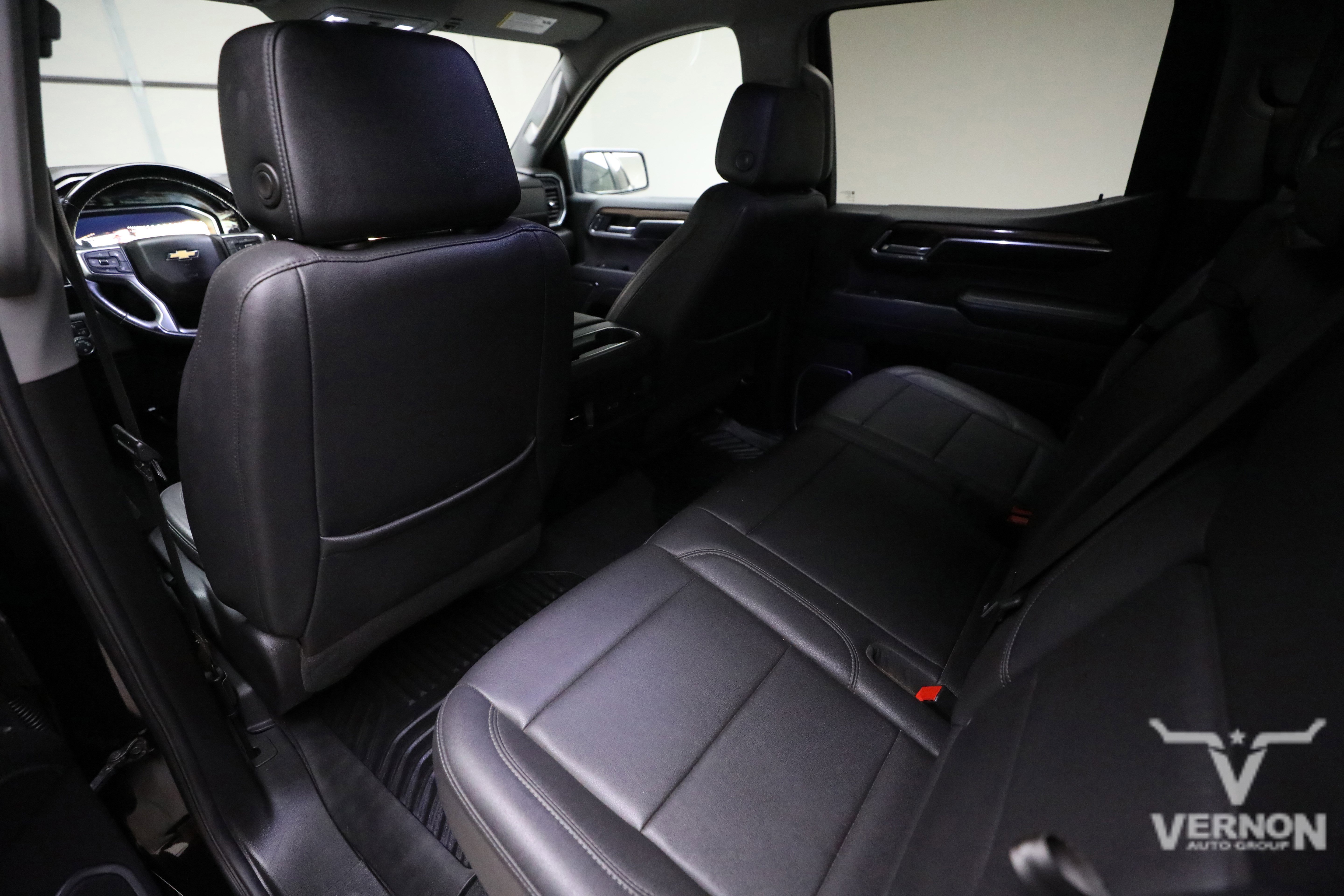 Used 2023 Black Chevrolet Y image 9