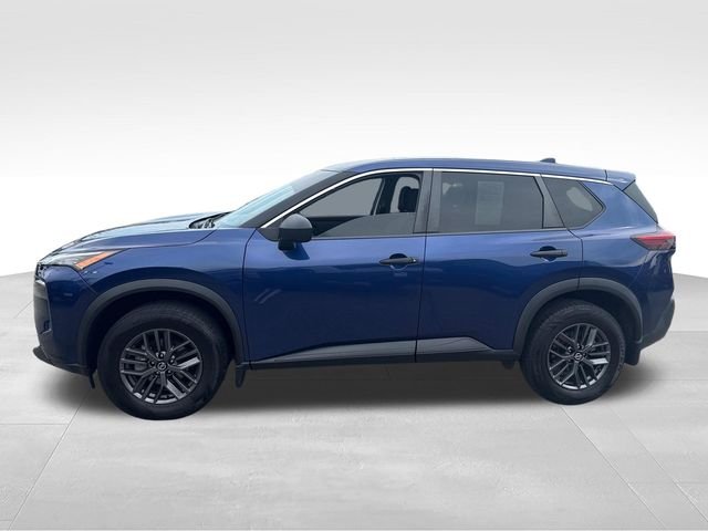 Used 2021 Blue Nissan S image 2