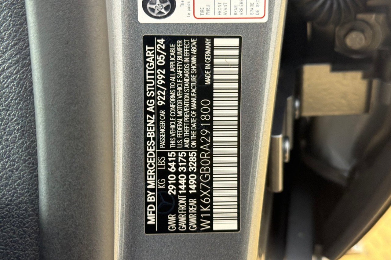 Certified Used 2024 Cirrus Silver Metallic Mercedes-Benz Maybach S 580 image 27
