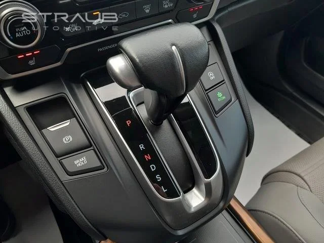 Used 2022 Lunar Silver Metallic Honda TOURING AWD image 24