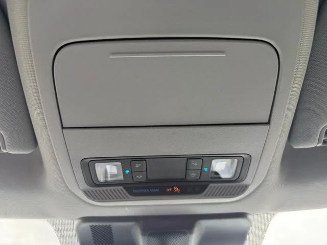 Used 2025 Silver Ford XL image 18