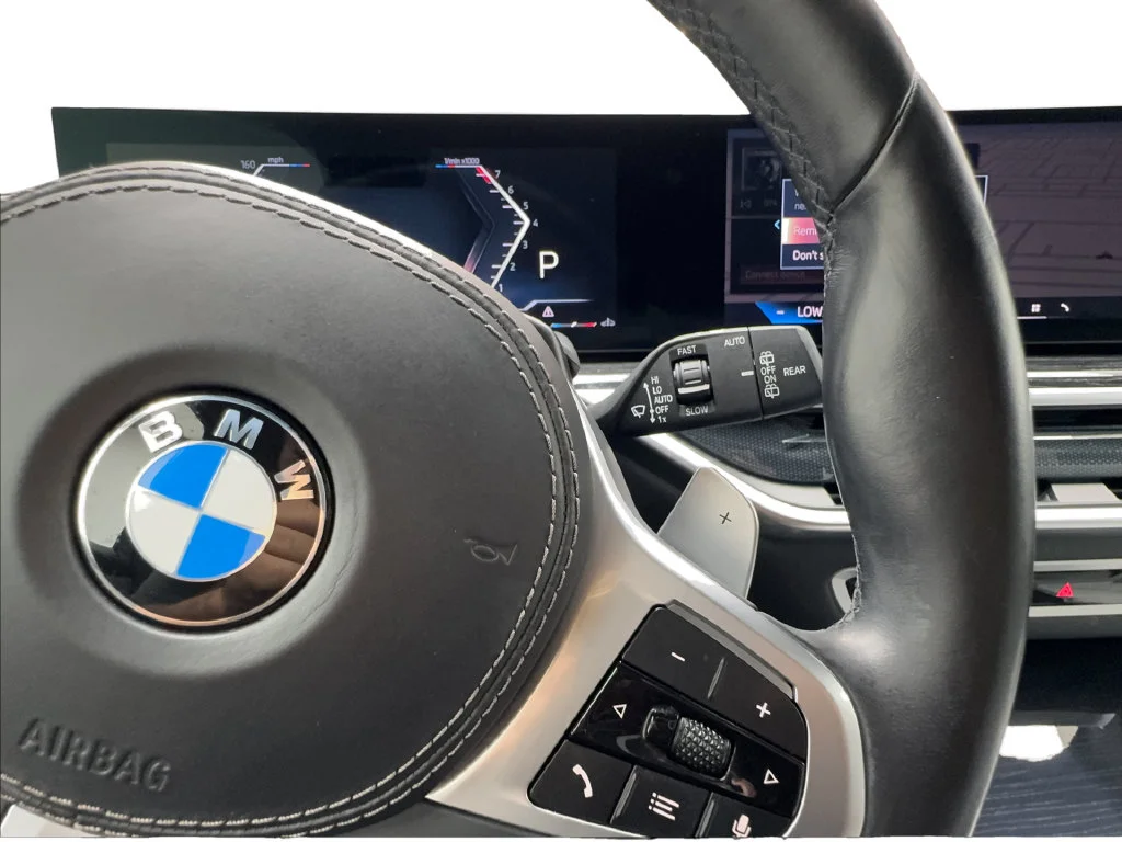 Used 2024 White BMW xDrive40i image 46
