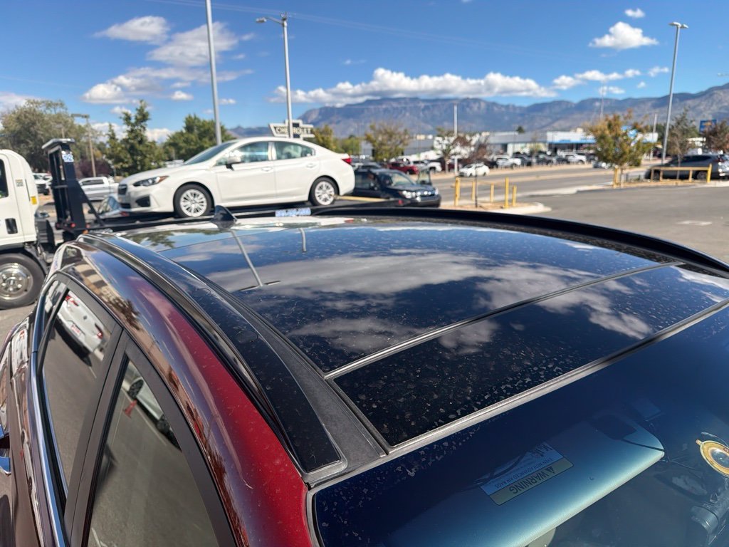 Used 2019 Red Hyundai Ultimate image 5