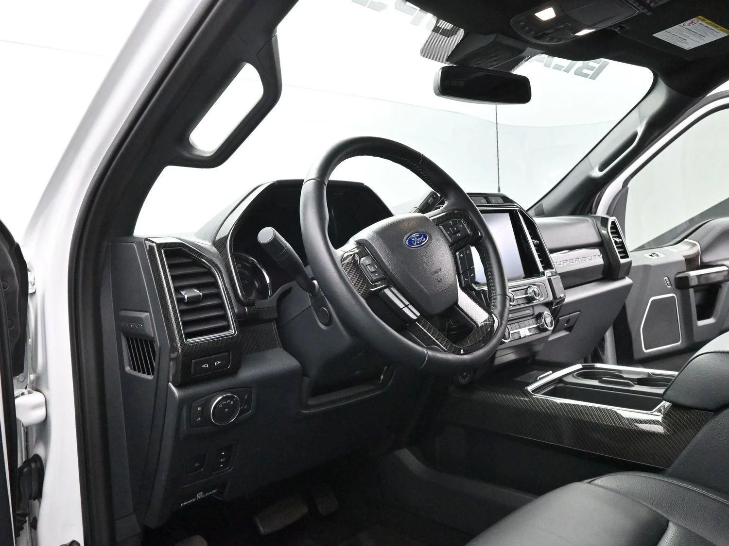 Used 2022 White Ford XL image 17