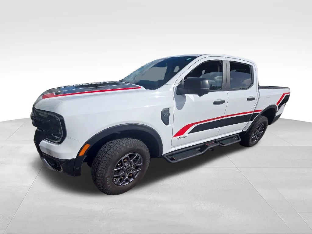 Used 2024 White Ford XLT image 4