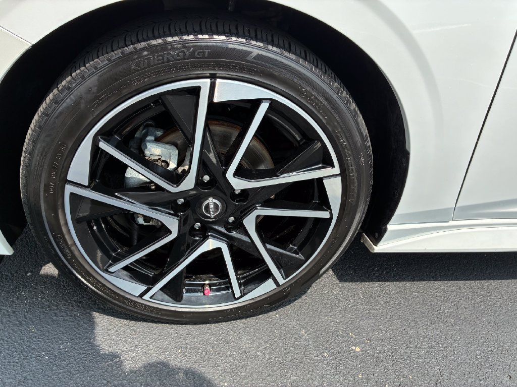 Used 2024 White Nissan SR image 6