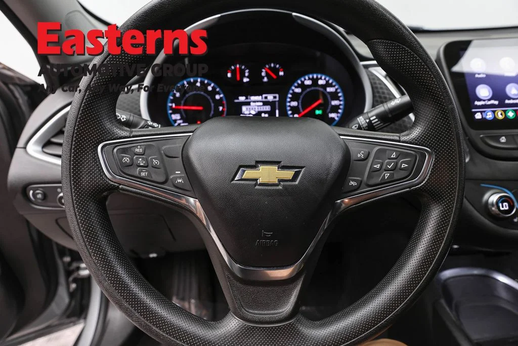 Used 2023 Gray Chevrolet LT image 10