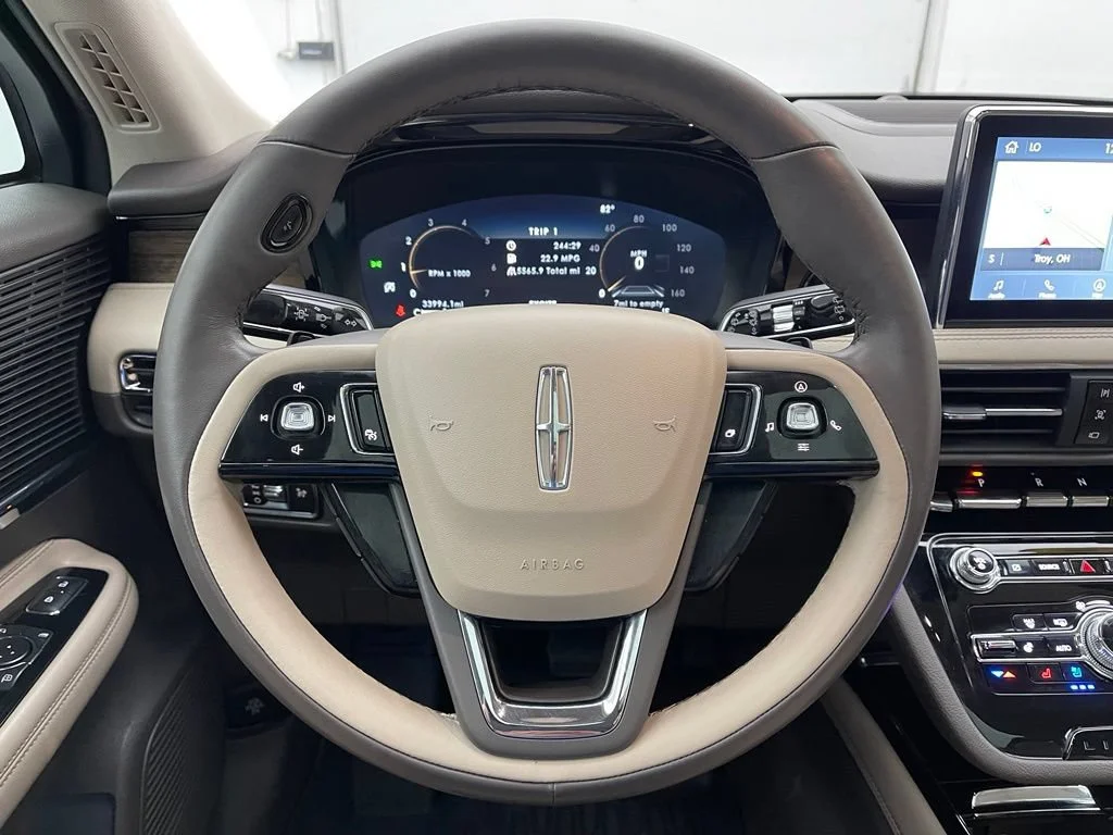 Used 2022 Blue Lincoln Reserve image 21