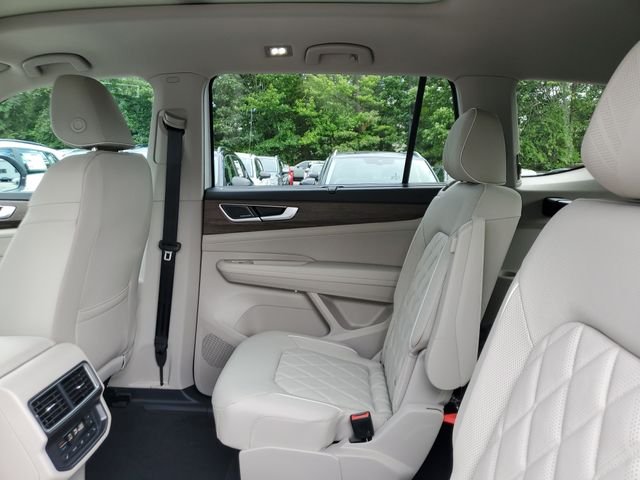 New 2026 White Volkswagen 2.0T SEL Premium R-Line image 10