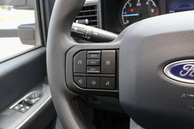 New 2025 Oxford White Ford XL image 26