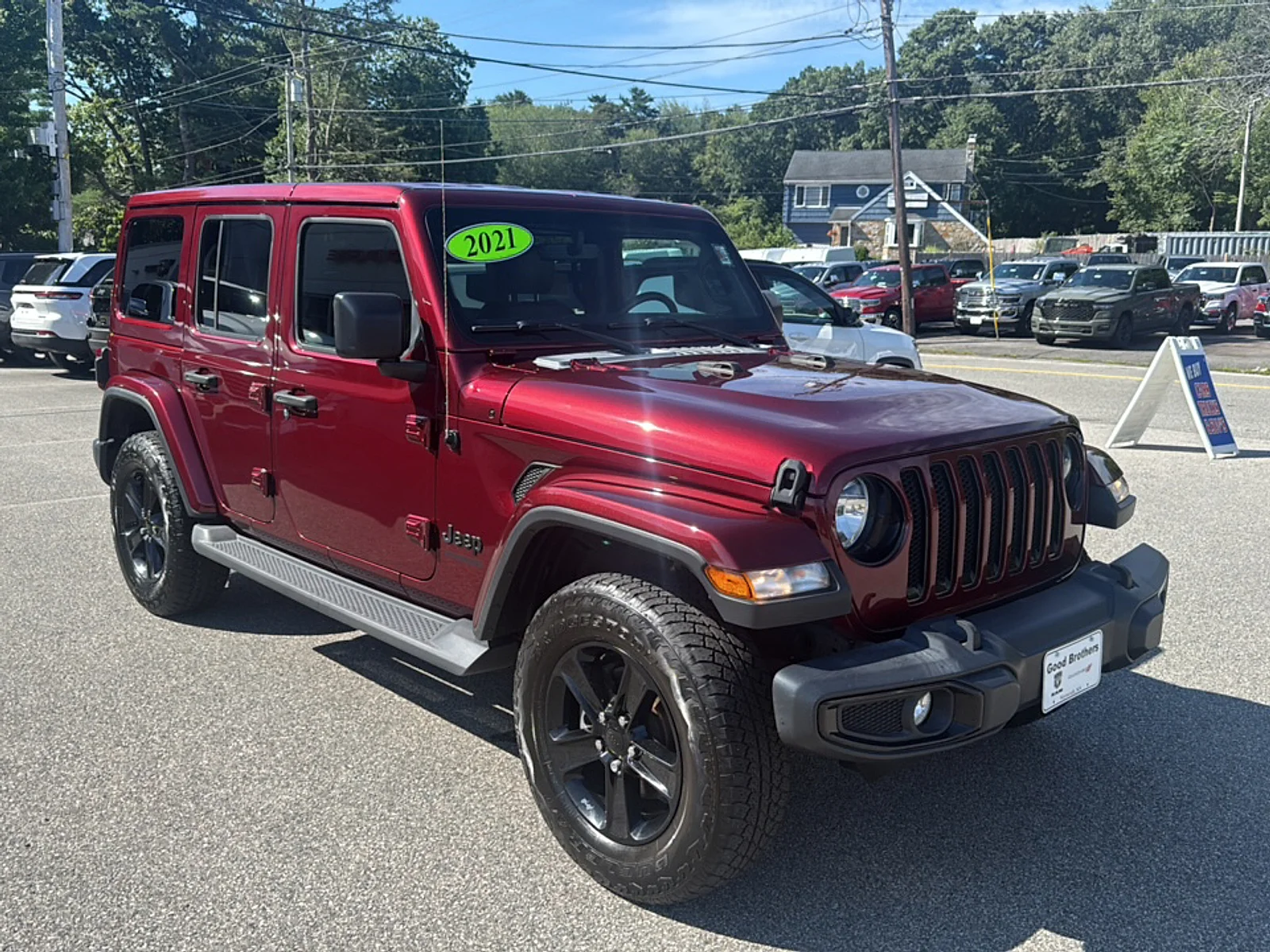 Used 2021 Snazzberry Pearlcoat Jeep Sahara Altitude 4x4 image 3