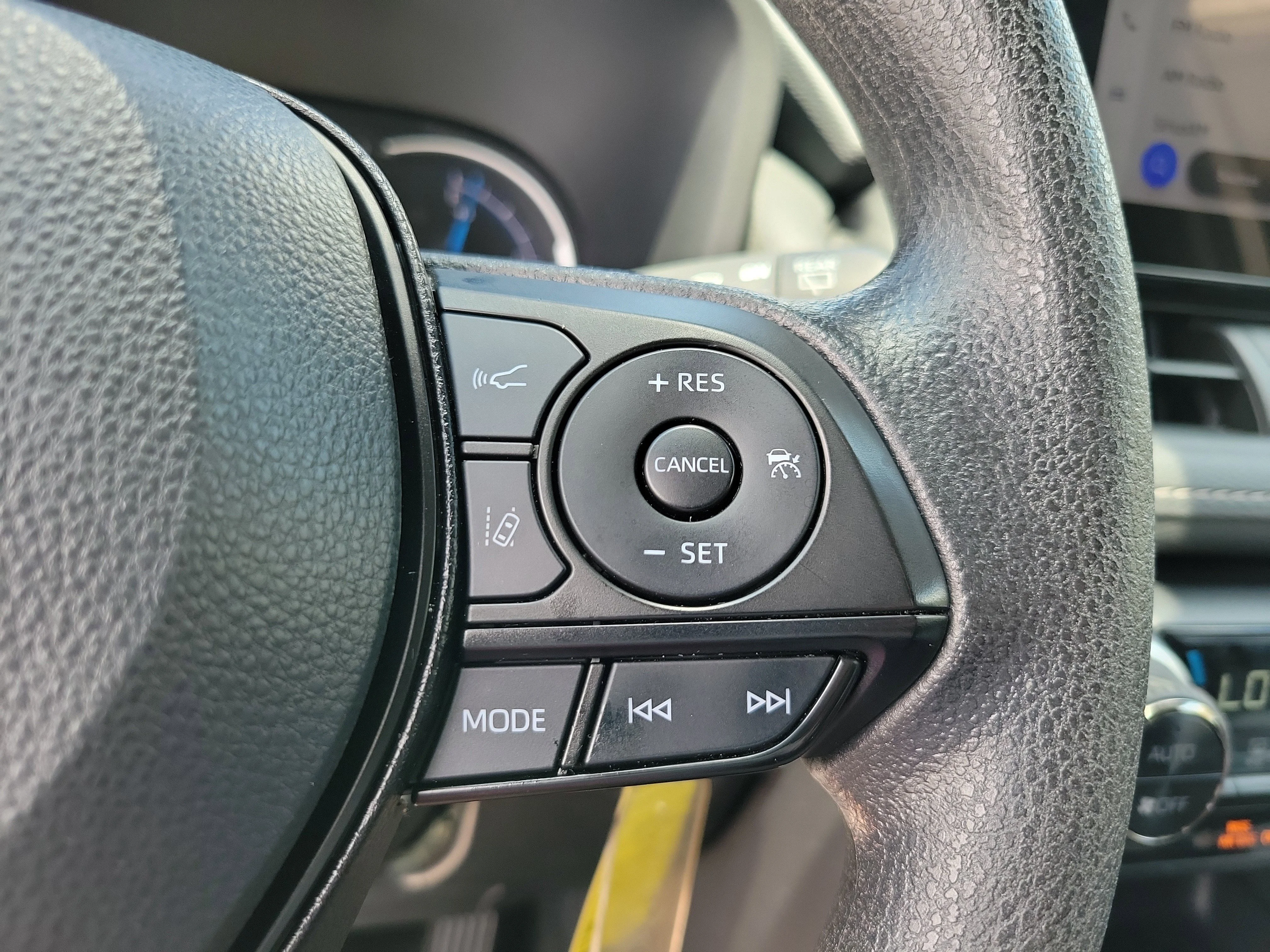 Used 2025 Silver Toyota Hybrid LE image 14