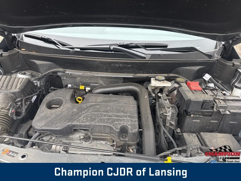 Used 2025 Gray Chevrolet LT image 31