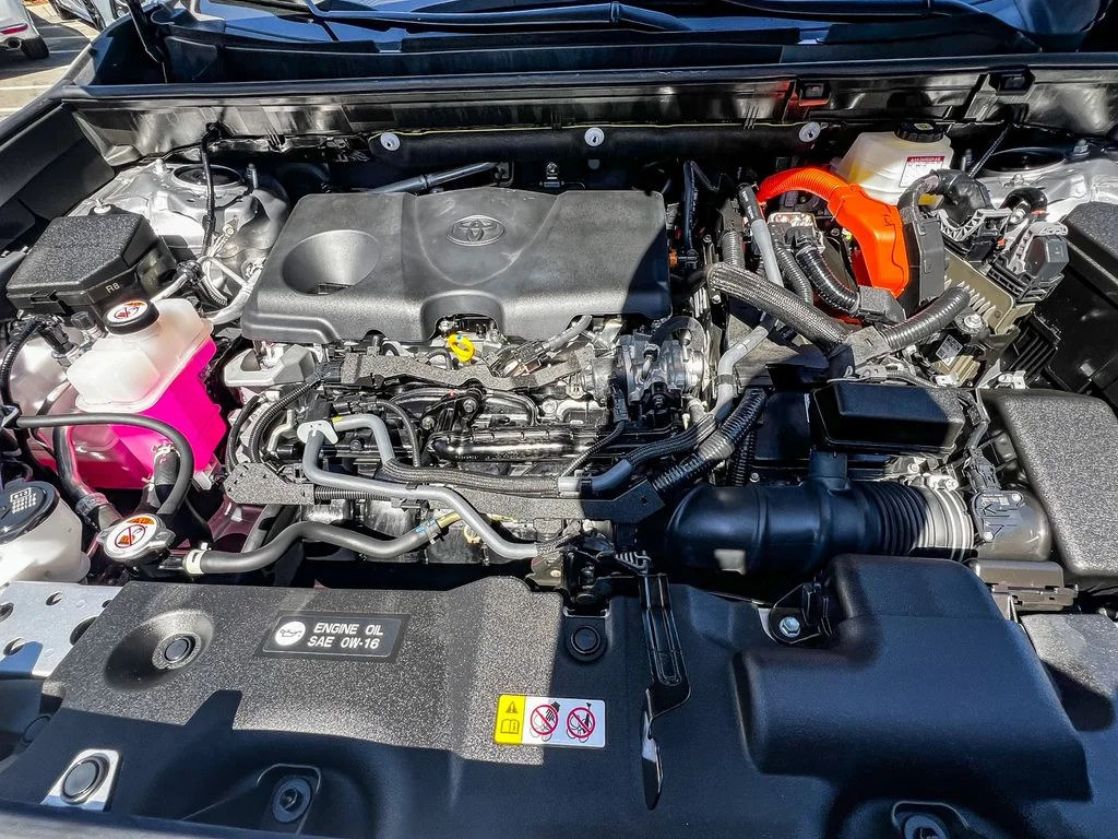 Certified Used 2024 Silver Toyota XLE Premium image 27