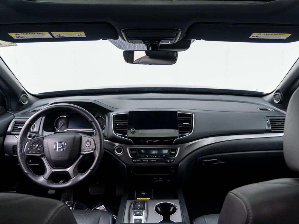 2025 Honda Passport EX-L - Photo 11