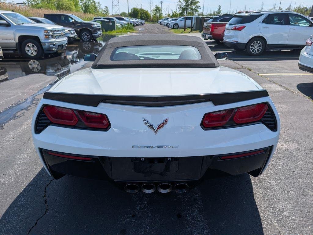 Used 2015 Arctic White Chevrolet Stingray image 8