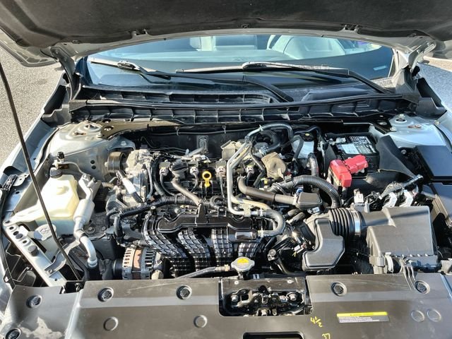 Used 2021 Silver Nissan 2.5 SV image 19