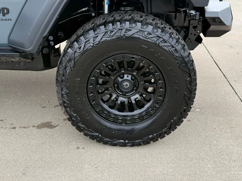 New 2026 Anvil Clear-Coat Exterior Paint Jeep Sport image 12