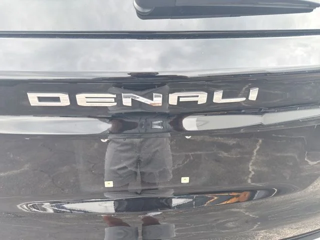 Used 2025 Black GMC Denali image 41