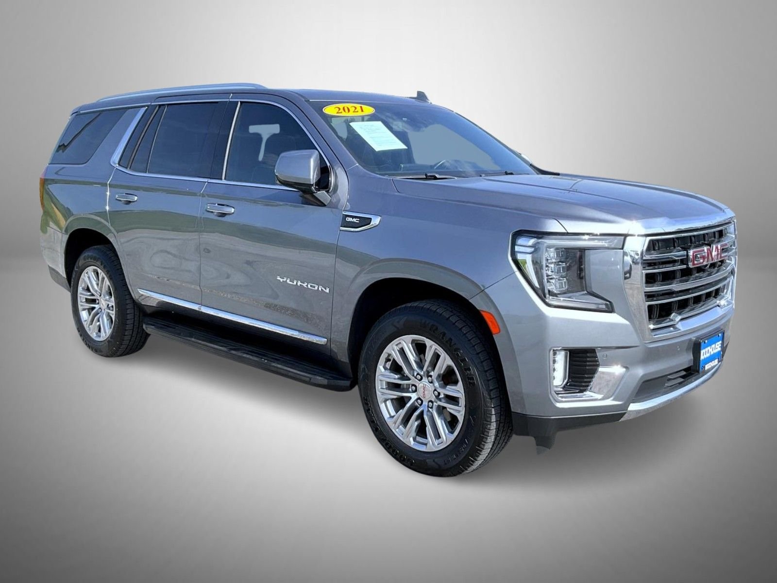 Used 2021 Gray GMC SLT image 3