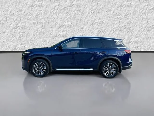 Used 2026 Grand Blue INFINITI LUXE image 6