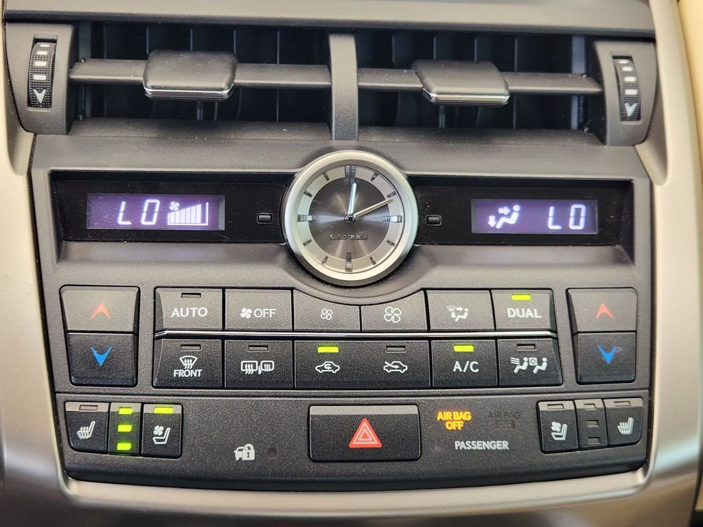Used 2017 White Lexus 200t image 19