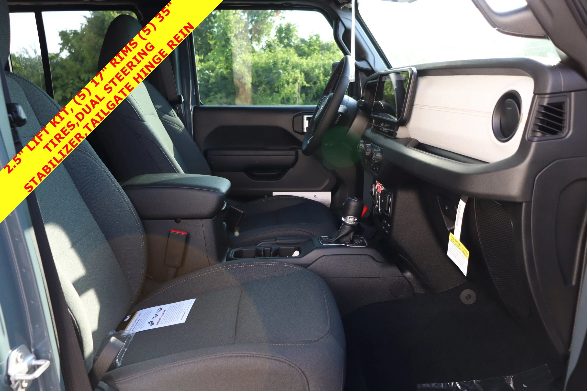 New 2026 Anvil Clearcoat Jeep Sport S image 25