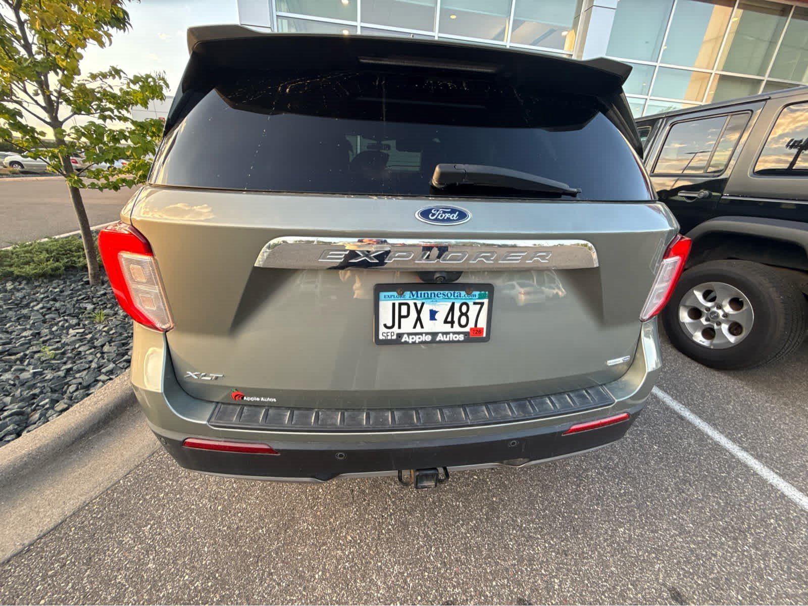 Used 2020 Silver Spruce Metallic Ford XLT image 2