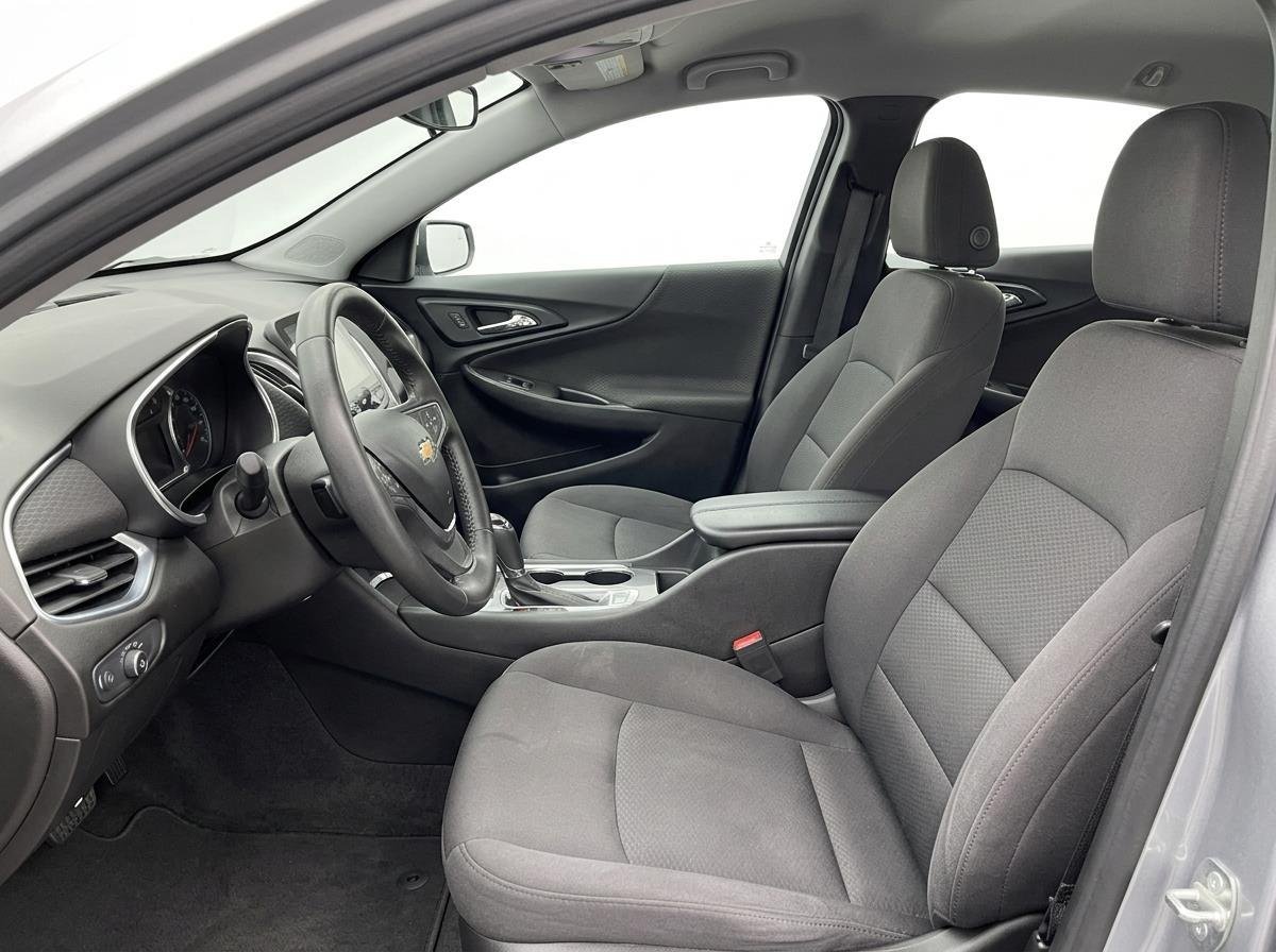 Used 2024 Sterling Gray Metallic Chevrolet LT image 9
