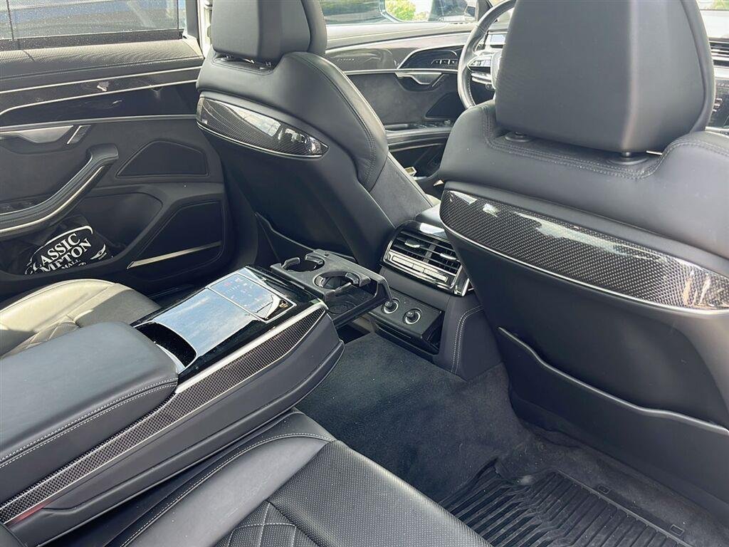 Used 2022 Mythos Black Metallic Audi  image 10