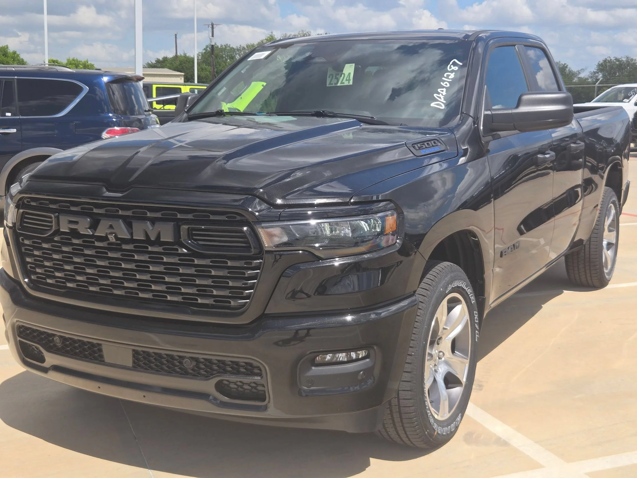New 2026 Diamond Black Crystal Pearl-Coat Exterior Paint RAM Express image 7