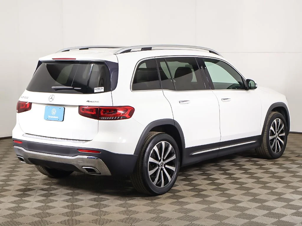 Used 2022 Polar White Mercedes-Benz GLB 250 image 11