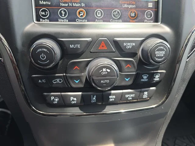 Used 2018 Silver Jeep Overland image 24