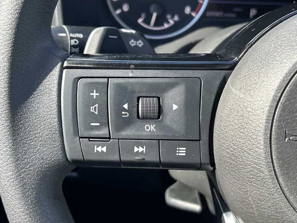 Used 2023 Gray Nissan SV image 20