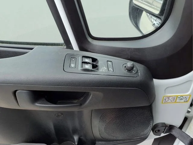 Used 2024  Ram Tradesman image 15